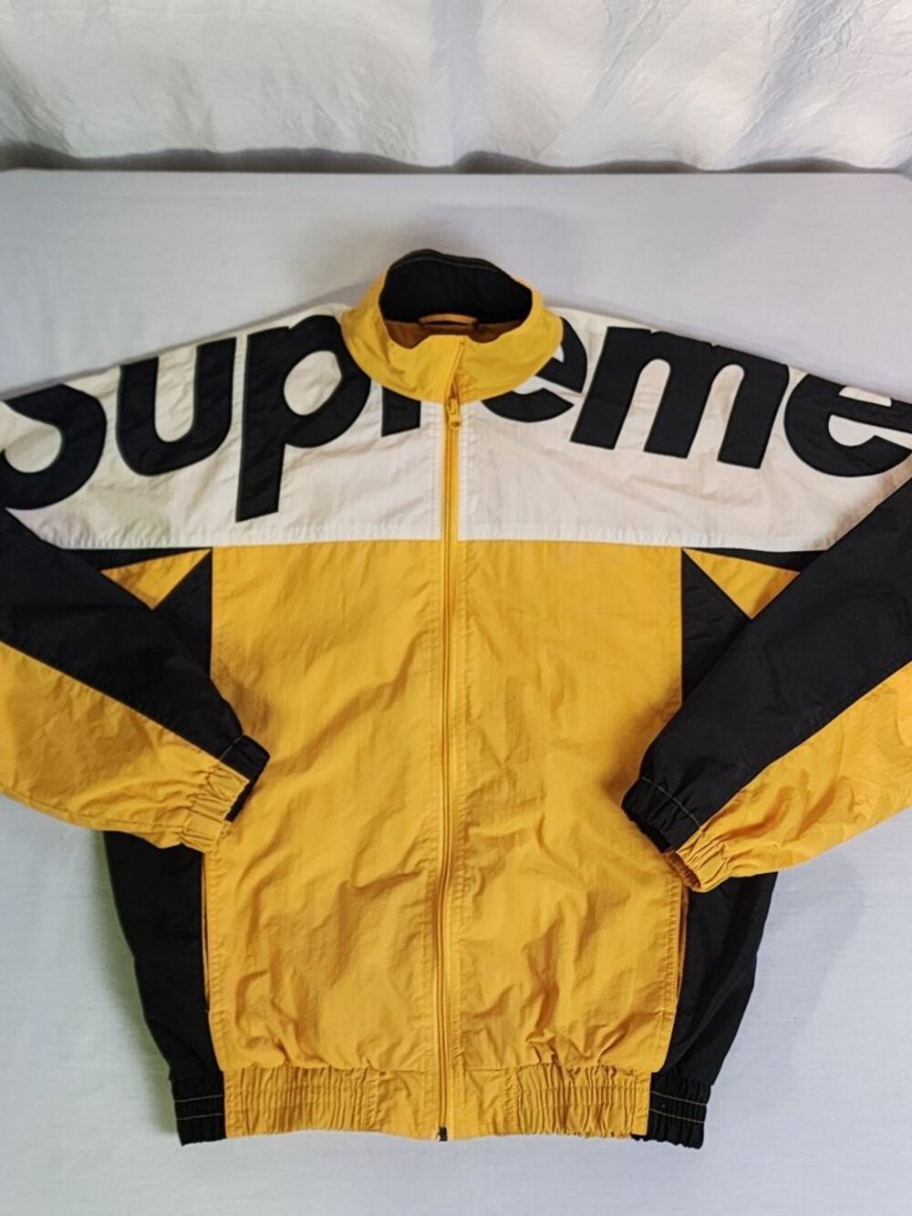 Supreme Shoulder Logo Track Jacket FW19 Nylon Windbreaker Hype Streetwear Medium